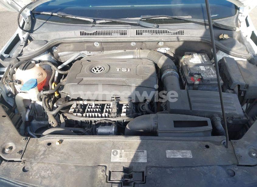 Photo 10 of 2017 Volkswagen Jetta GLI (VIN 3VW4T7AJ3HM348891)