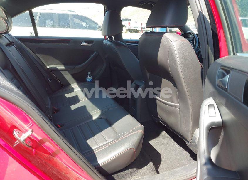 Photo 8 of 2017 Volkswagen Jetta GLI (VIN 3VW4T7AJ3HM350575)