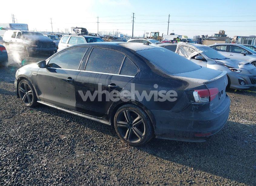 Photo 3 of 2016 Volkswagen Jetta 2.0T GLI SE (VIN 3VW4T7AJ4GM334755)