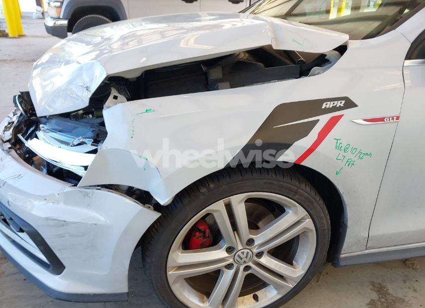 Photo 6 of 2017 Volkswagen Jetta GLI (VIN 3VW4T7AJ4HM407124)