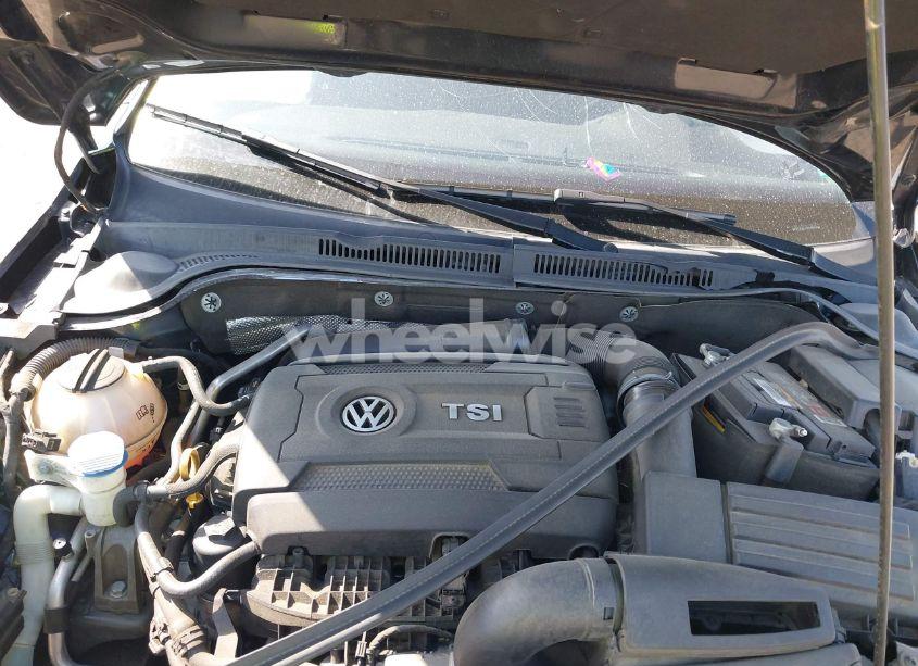 Photo 10 of 2017 Volkswagen Jetta GLI (VIN 3VW4T7AJ4HM409794)