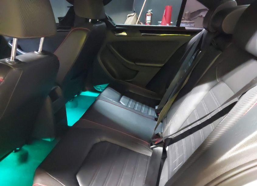 Photo 8 of 2015 Volkswagen Jetta 2.0T GLI SE (VIN 3VW4T7AJ5FM419084)