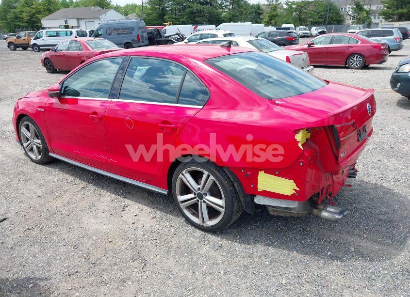 Photo 3 of 2016 Volkswagen Jetta 2.0T GLI SE (VIN 3VW4T7AJ5GM299529)