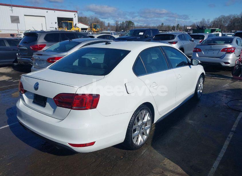 Photo 4 of 2014 Volkswagen Jetta GLI EDITION 30 (VIN 3VW4T7AJ6EM275849)