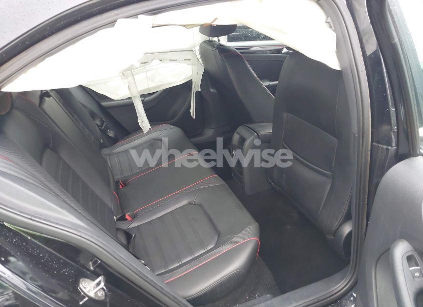 Photo 8 of 2015 Volkswagen Jetta 2.0T GLI SEL (VIN 3VW4T7AJ6FM334433)