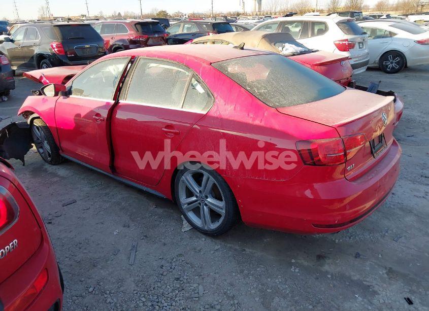 Photo 3 of 2015 Volkswagen Jetta 2.0T GLI SEL (VIN 3VW4T7AJ8FM329430)