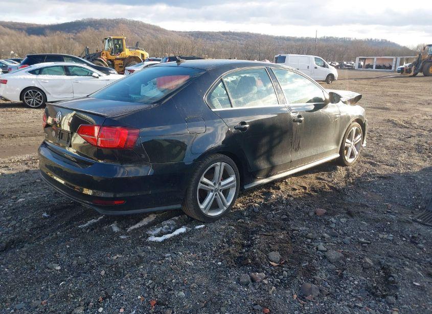 Photo 4 of 2016 Volkswagen Jetta 2.0T GLI SEL (VIN 3VW4T7AJ8GM319241)