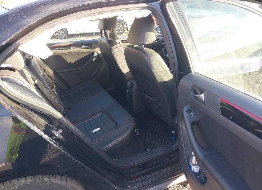 Photo 8 of 2016 Volkswagen Jetta 2.0T GLI SEL (VIN 3VW4T7AJ8GM319241)