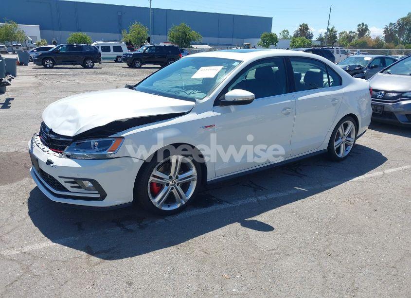 Photo 2 of 2016 Volkswagen Jetta 2.0T GLI SE (VIN 3VW4T7AJ8GM346116)