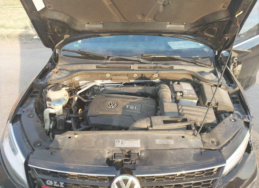 Photo 10 of 2016 Volkswagen Jetta 2.0T GLI SE (VIN 3VW4T7AJ9GM355777)