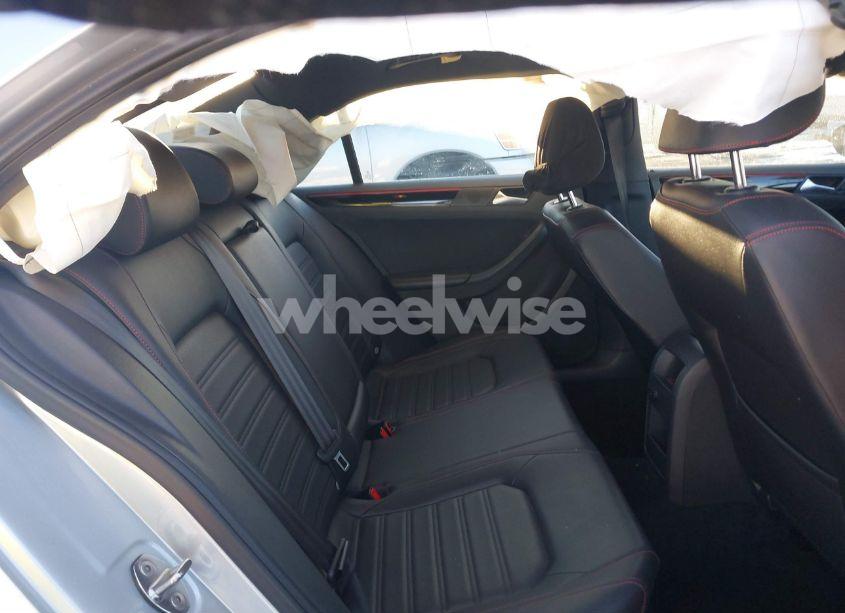 Photo 8 of 2016 Volkswagen Jetta 2.0T GLI SEL (VIN 3VW4T7AJ9GM356895)