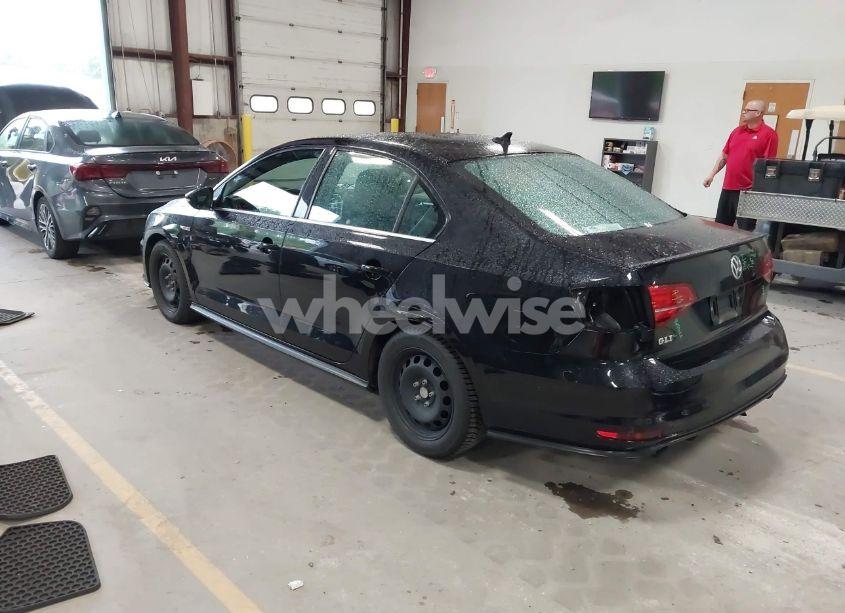 Photo 3 of 2017 Volkswagen Jetta GLI (VIN 3VW4T7AJXHM374422)
