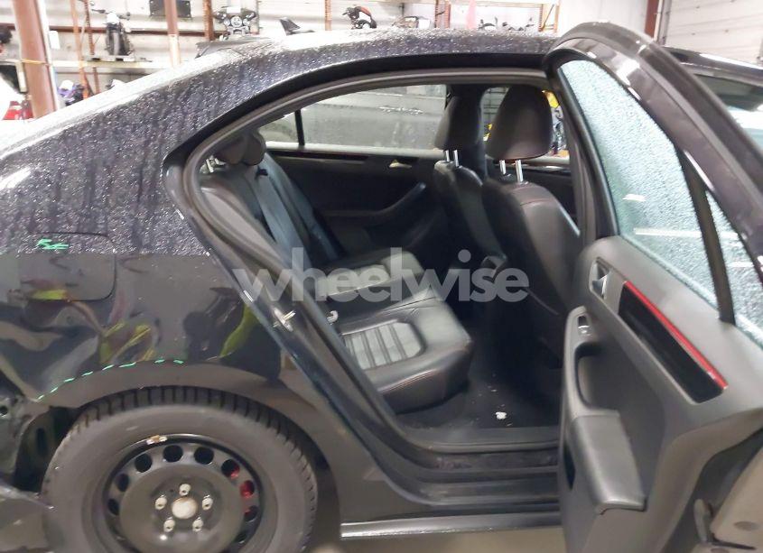 Photo 8 of 2017 Volkswagen Jetta GLI (VIN 3VW4T7AJXHM374422)