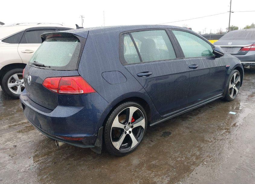 Photo 4 of 2015 Volkswagen Golf GTI 2.0T SE 4-DOOR (VIN 3VW4T7AU0FM090756)