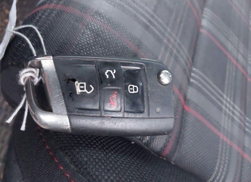 Photo 11 of 2017 Volkswagen Golf GTI AUTOBAHN 4-DOOR/S 4-DOOR/SE 4-DOOR/SPORT 4-DOOR (VIN 3VW4T7AU0HM050891)