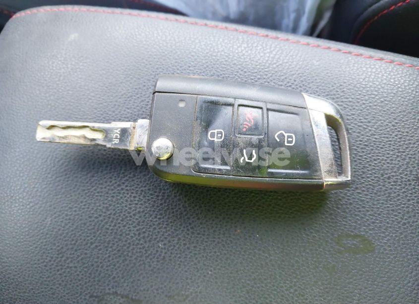 Photo 11 of 2015 Volkswagen Golf GTI 2.0T SE 4-DOOR (VIN 3VW4T7AU1FM006931)