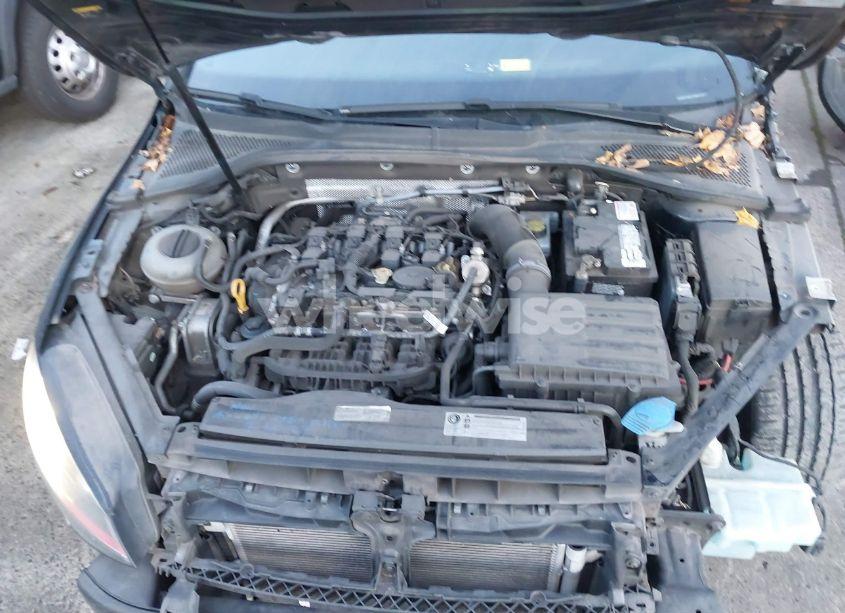 Photo 10 of 2015 Volkswagen Golf GTI 2.0T SE 4-DOOR (VIN 3VW4T7AU1FM037337)