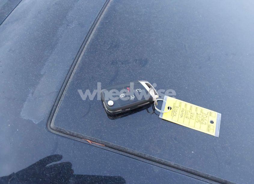 Photo 11 of 2015 Volkswagen Golf GTI 2.0T SE 4-DOOR (VIN 3VW4T7AU1FM037337)