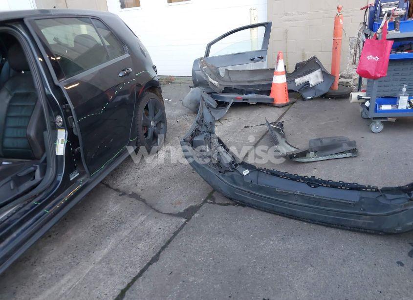 Photo 12 of 2015 Volkswagen Golf GTI 2.0T SE 4-DOOR (VIN 3VW4T7AU1FM037337)