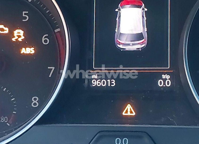 Photo 16 of 2015 Volkswagen Golf GTI 2.0T SE 4-DOOR (VIN 3VW4T7AU1FM037337)