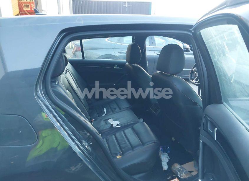 Photo 8 of 2015 Volkswagen Golf GTI 2.0T SE 4-DOOR (VIN 3VW4T7AU1FM037337)