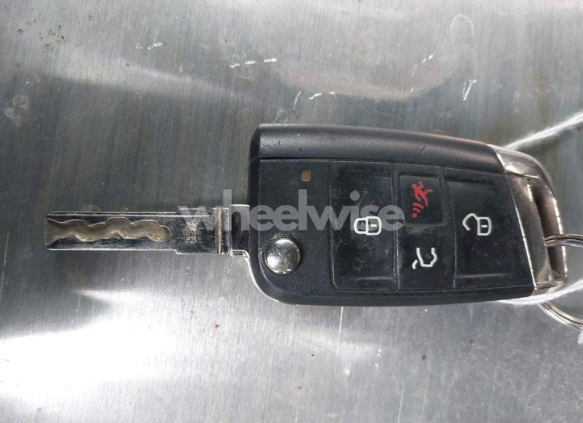 Photo 11 of 2015 Volkswagen Golf GTI 2.0T SE 4-DOOR (VIN 3VW4T7AU1FM070225)