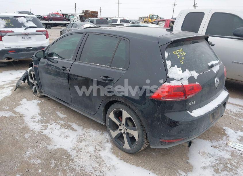 Photo 3 of 2015 Volkswagen Golf GTI 2.0T SE 4-DOOR (VIN 3VW4T7AU1FM070225)