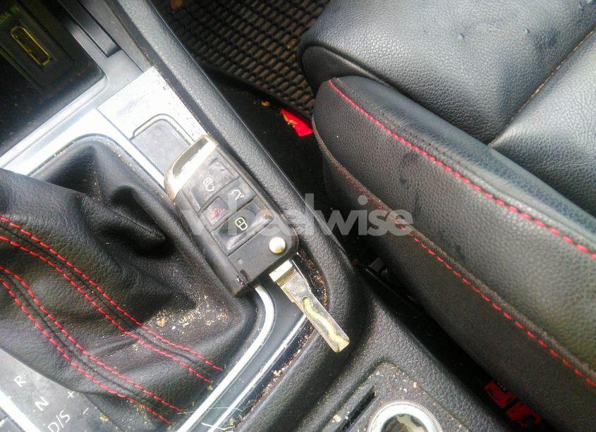 Photo 11 of 2015 Volkswagen Golf GTI 2.0T SE 4-DOOR (VIN 3VW4T7AU1FM082942)