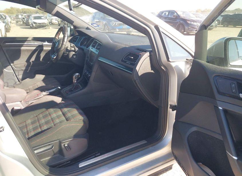 Photo 5 of 2017 Volkswagen Golf GTI S 4-DOOR (VIN 3VW4T7AU1HM008424)