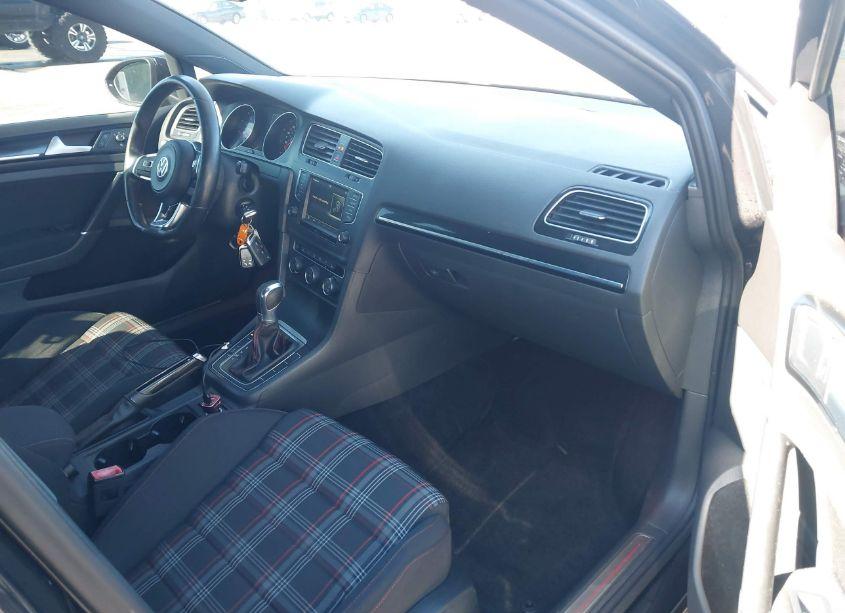 Photo 5 of 2016 Volkswagen Golf GTI S 4-DOOR (VIN 3VW4T7AU2GM016434)