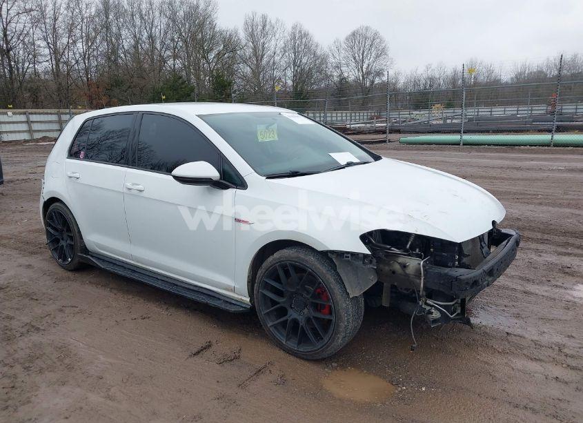 2017 Volkswagen Golf GTI AUTOBAHN 4-DOOR/S 4-DOOR/SE 4-DOOR/SPORT 4-DOOR (VIN 3VW4T7AU2HM070186) main photo