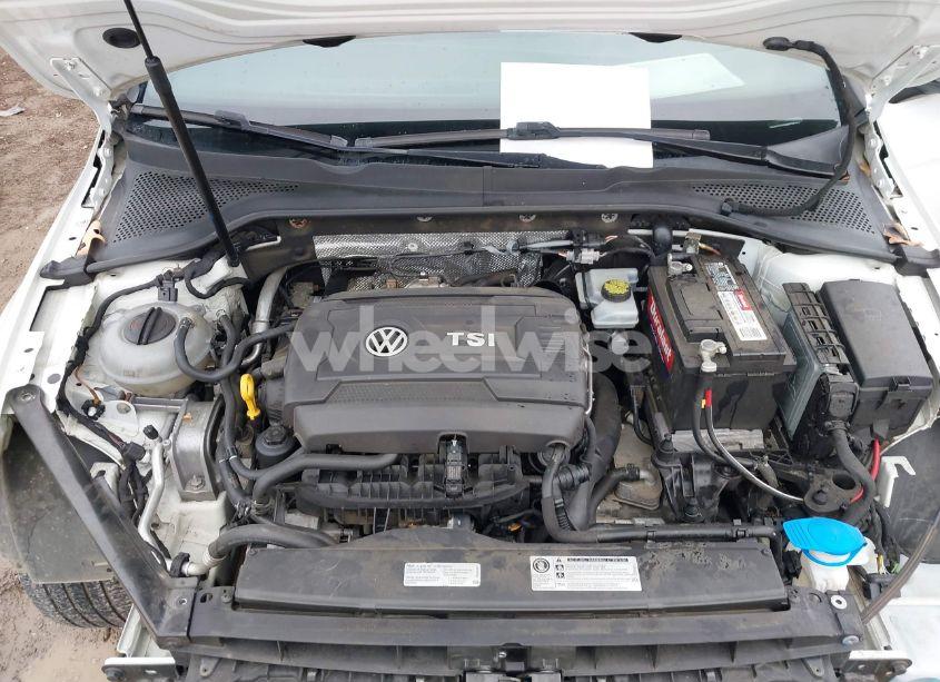 Photo 10 of 2017 Volkswagen Golf GTI AUTOBAHN 4-DOOR/S 4-DOOR/SE 4-DOOR/SPORT 4-DOOR (VIN 3VW4T7AU2HM070186)