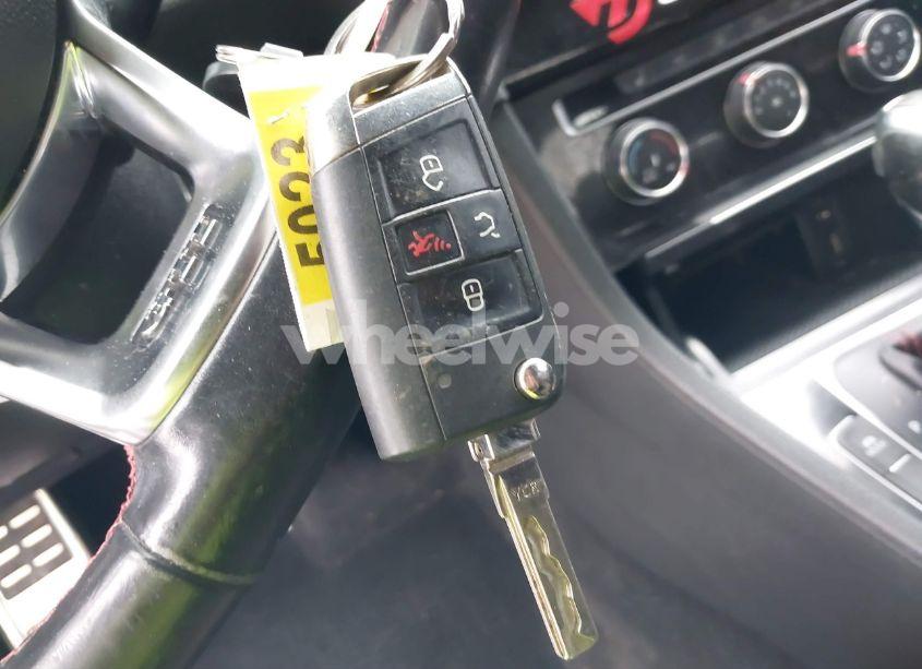 Photo 11 of 2017 Volkswagen Golf GTI AUTOBAHN 4-DOOR/S 4-DOOR/SE 4-DOOR/SPORT 4-DOOR (VIN 3VW4T7AU2HM070186)