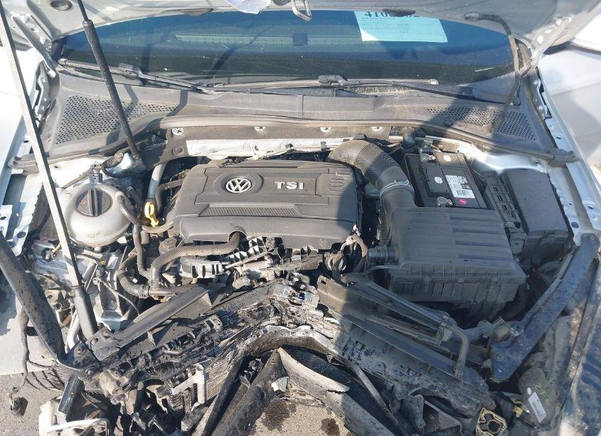 Photo 10 of 2017 Volkswagen Golf GTI AUTOBAHN 4-DOOR/S 4-DOOR/SE 4-DOOR/SPORT 4-DOOR (VIN 3VW4T7AU2HM072679)