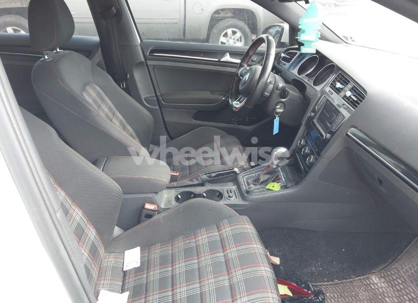 Photo 5 of 2017 Volkswagen Golf GTI AUTOBAHN 4-DOOR/S 4-DOOR/SE 4-DOOR/SPORT 4-DOOR (VIN 3VW4T7AU2HM074030)
