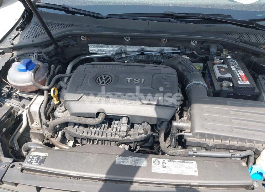 Photo 10 of 2015 Volkswagen Golf GTI 2.0T AUTOBAHN 4-DOOR (VIN 3VW4T7AU3FM029403)