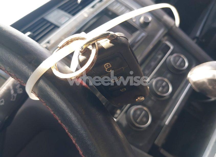 Photo 11 of 2015 Volkswagen Golf GTI 2.0T AUTOBAHN 4-DOOR (VIN 3VW4T7AU3FM029403)