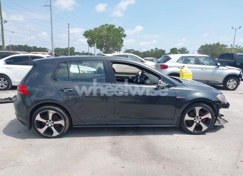 Photo 13 of 2015 Volkswagen Golf GTI 2.0T AUTOBAHN 4-DOOR (VIN 3VW4T7AU3FM029403)