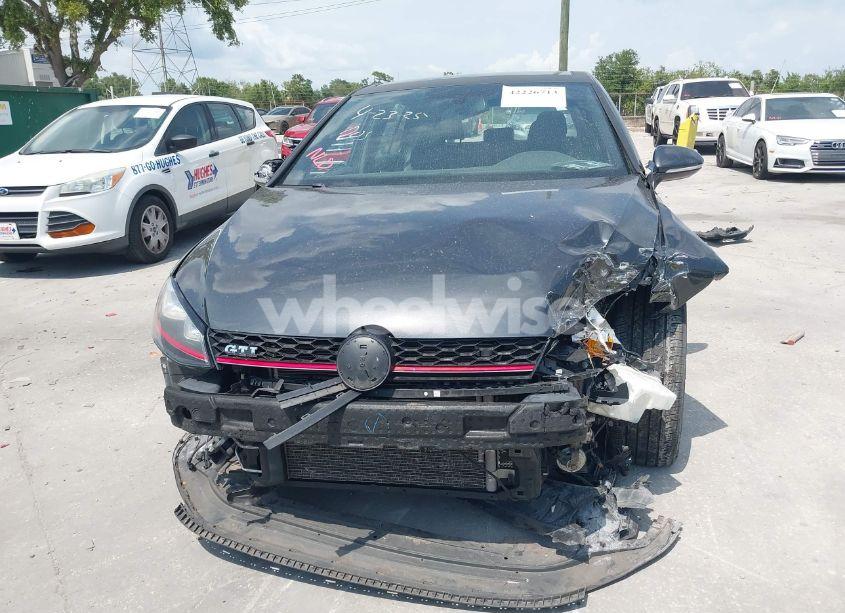 Photo 18 of 2015 Volkswagen Golf GTI 2.0T AUTOBAHN 4-DOOR (VIN 3VW4T7AU3FM029403)