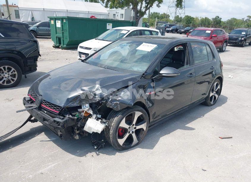 Photo 2 of 2015 Volkswagen Golf GTI 2.0T AUTOBAHN 4-DOOR (VIN 3VW4T7AU3FM029403)