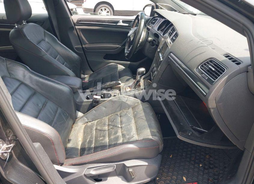 Photo 5 of 2015 Volkswagen Golf GTI 2.0T AUTOBAHN 4-DOOR (VIN 3VW4T7AU3FM029403)