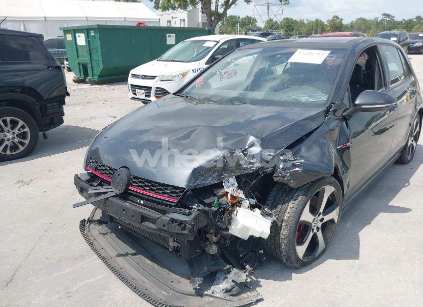 Photo 6 of 2015 Volkswagen Golf GTI 2.0T AUTOBAHN 4-DOOR (VIN 3VW4T7AU3FM029403)