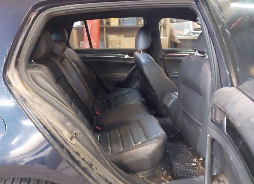 Photo 8 of 2015 Volkswagen Golf GTI 2.0T SE 4-DOOR (VIN 3VW4T7AU4FM061888)