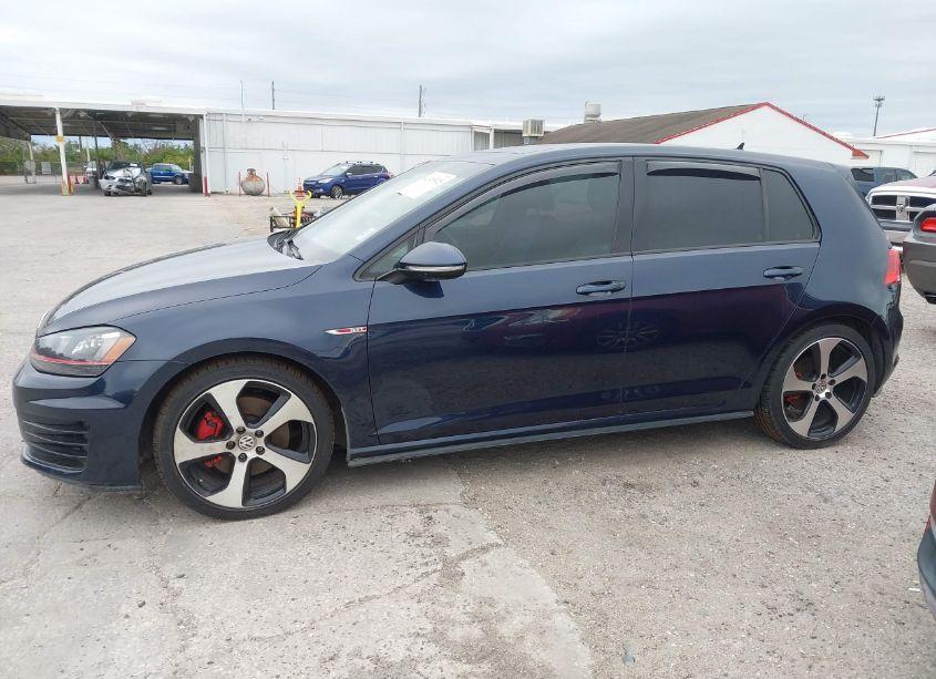 Photo 14 of 2015 Volkswagen Golf GTI 2.0T SE 4-DOOR (VIN 3VW4T7AU4FM070381)
