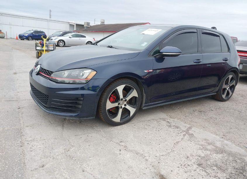 Photo 2 of 2015 Volkswagen Golf GTI 2.0T SE 4-DOOR (VIN 3VW4T7AU4FM070381)