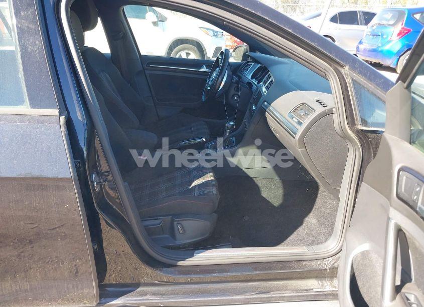 Photo 5 of 2015 Volkswagen Golf GTI 2.0T S 4-DOOR (VIN 3VW4T7AU4FM098195)