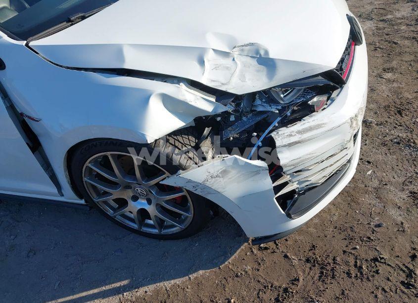 Photo 6 of 2015 Volkswagen Golf GTI 2.0T AUTOBAHN 4-DOOR (VIN 3VW4T7AU5FM034750)