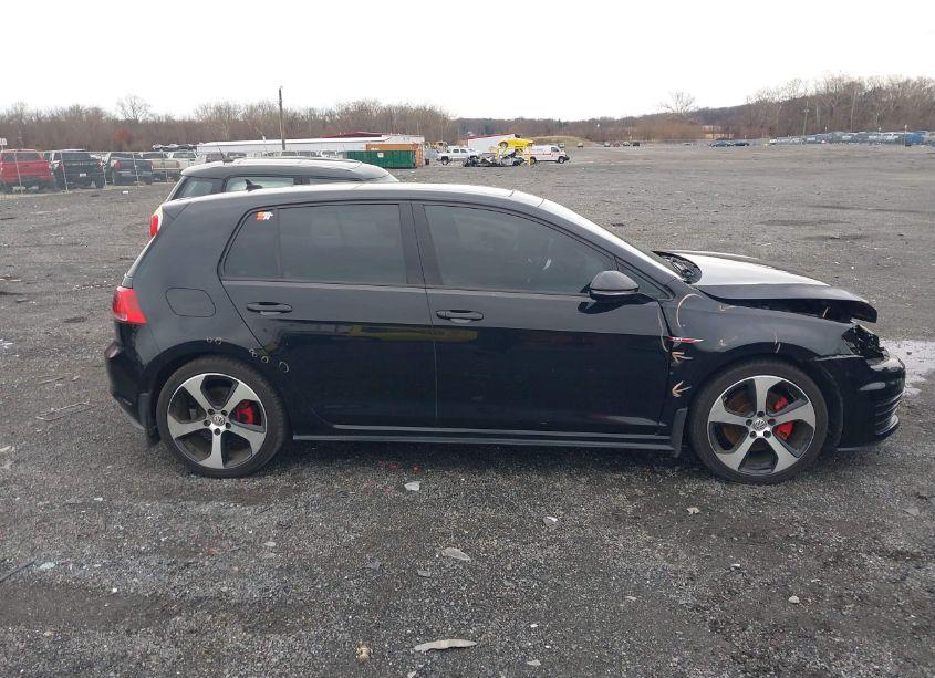 Photo 13 of 2015 Volkswagen Golf GTI 2.0T AUTOBAHN 4-DOOR (VIN 3VW4T7AU5FM045697)