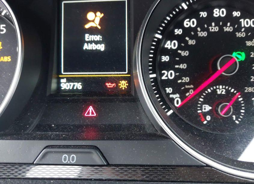 Photo 15 of 2015 Volkswagen Golf GTI 2.0T AUTOBAHN 4-DOOR (VIN 3VW4T7AU5FM045697)