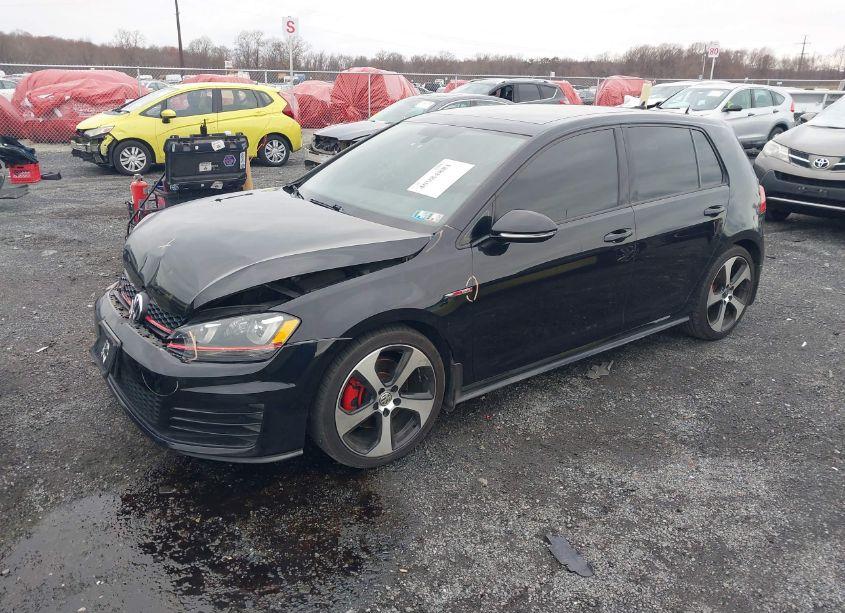 Photo 2 of 2015 Volkswagen Golf GTI 2.0T AUTOBAHN 4-DOOR (VIN 3VW4T7AU5FM045697)